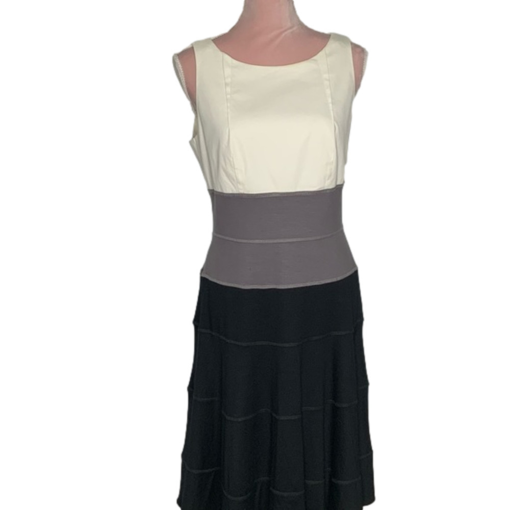 PAULE Kaβ colour block gorgeous dress.